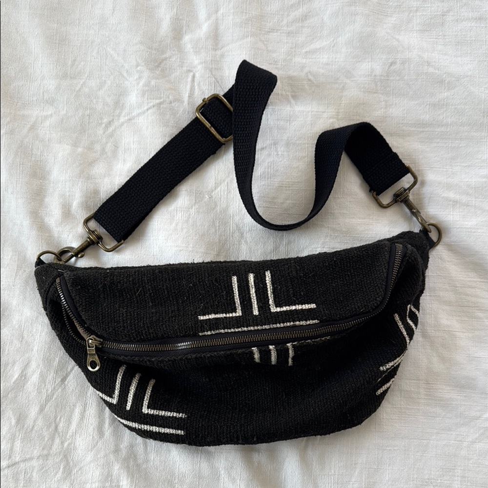 Jenna Bee mud cloth  sling
